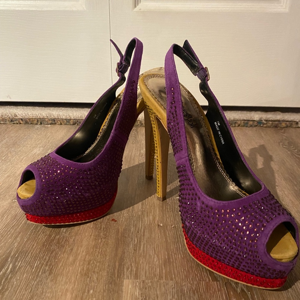 Stilettos - Picture 2 of 2